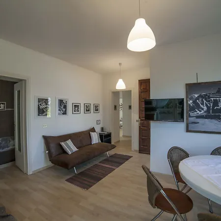 Ritratto Sul B&B 도멜레토